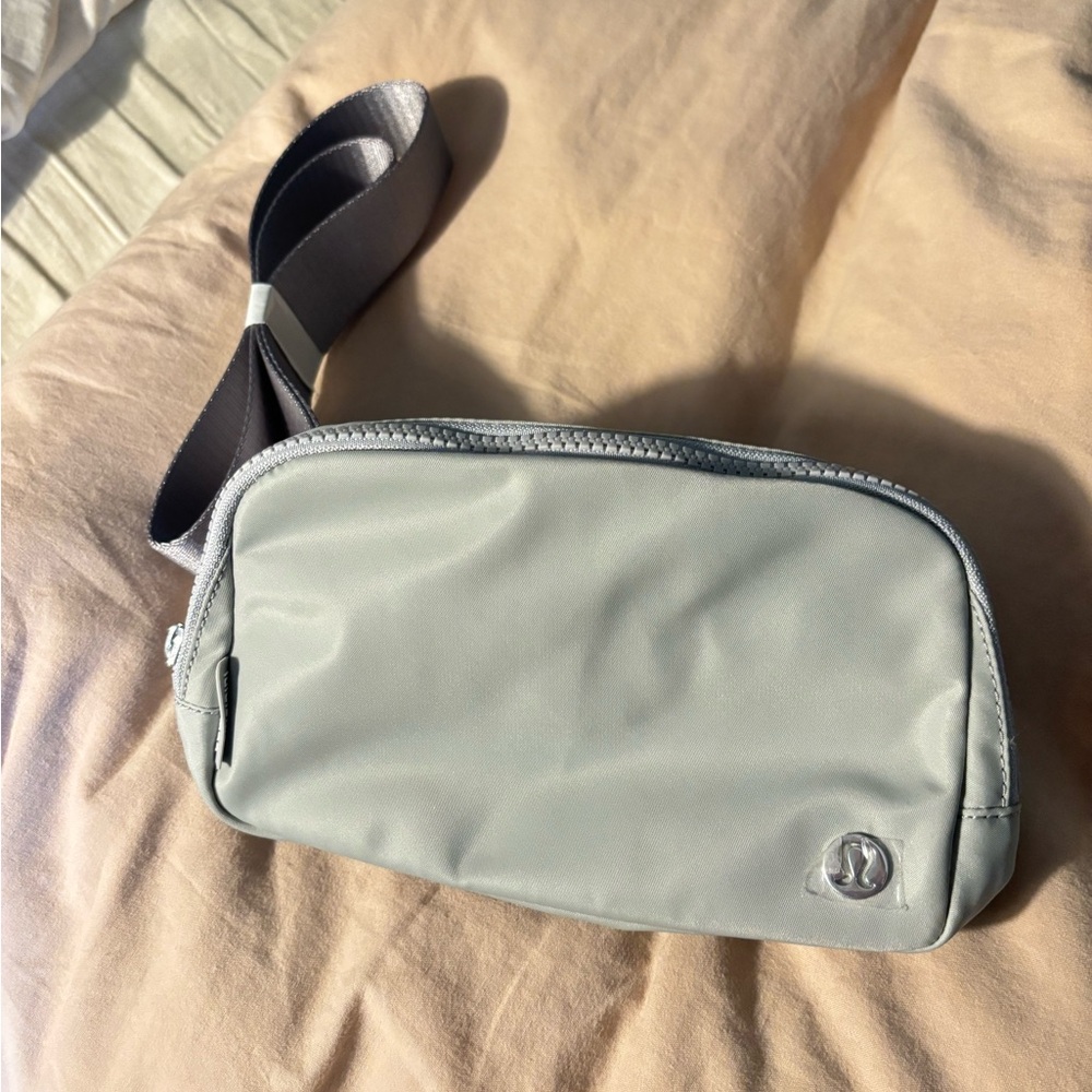 Lululemon belt bag